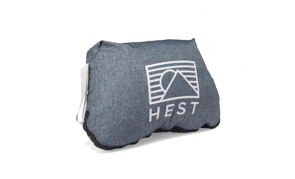 Hest Pillow